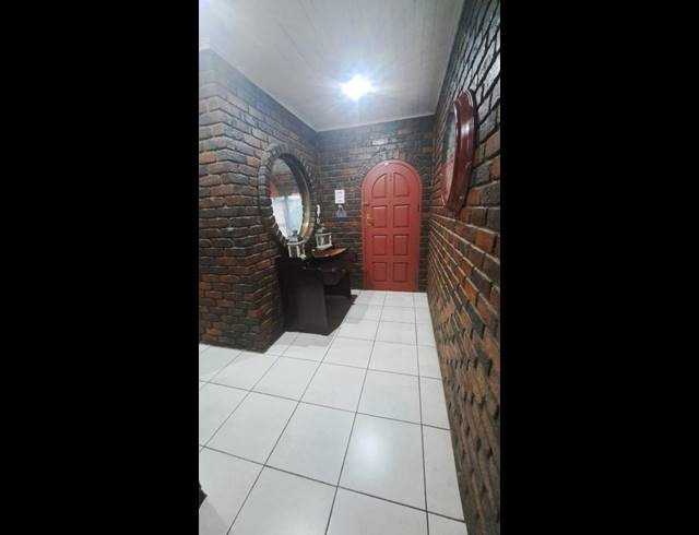 4 BEDROOM HOUSE FOR SALE IN PETERSFIELD